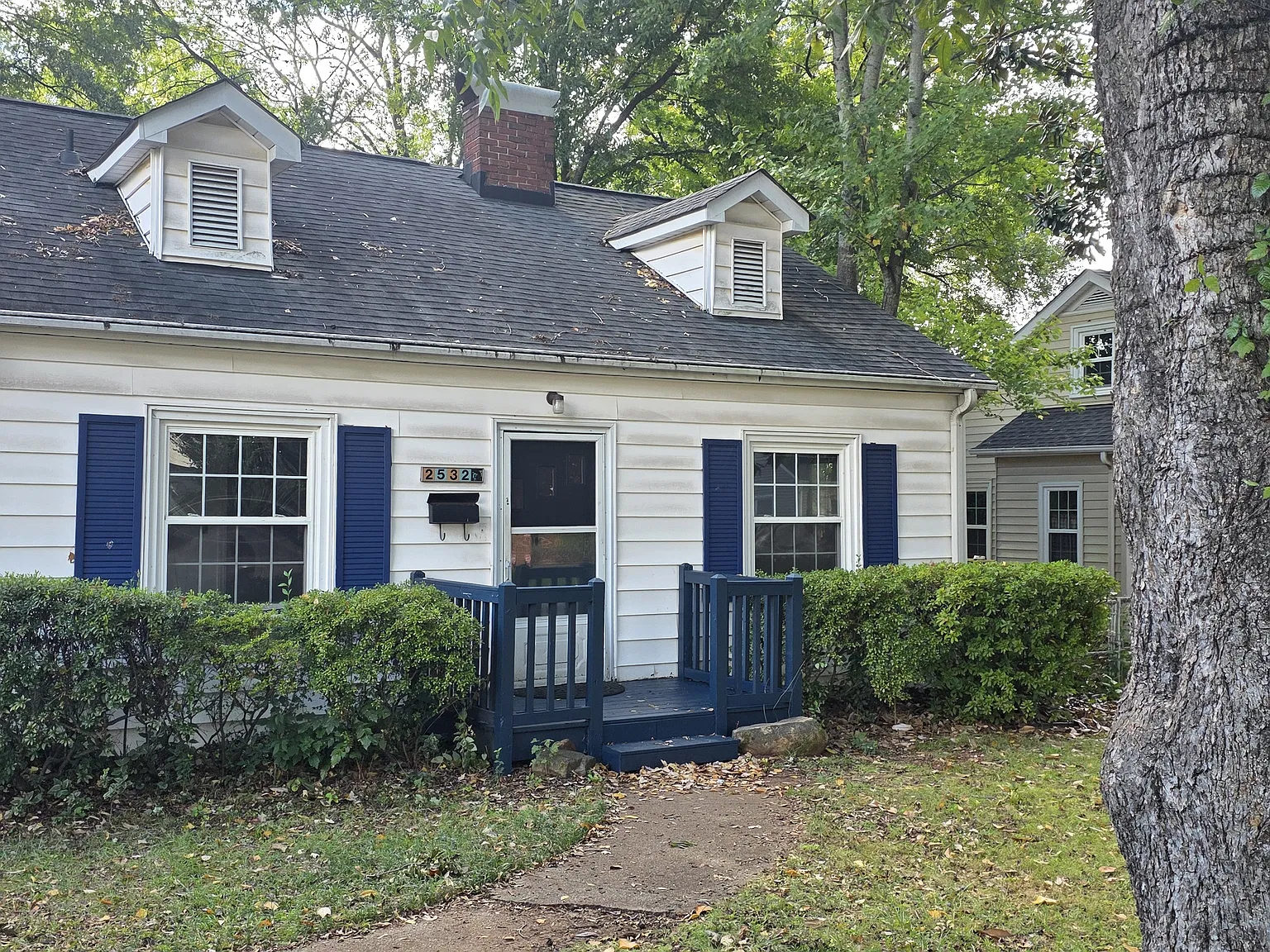 3 bed, 1343 sqft, $2,350 — Photo 1