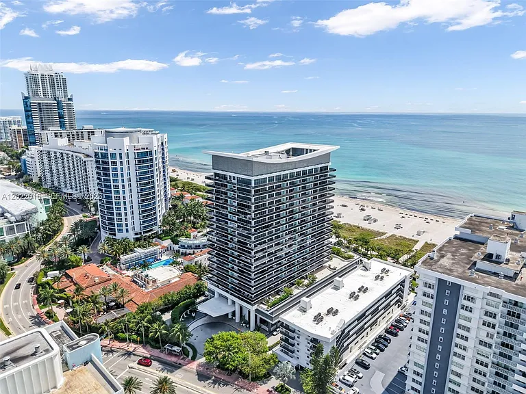 5875 Collins Ave #1807 — Photo 12