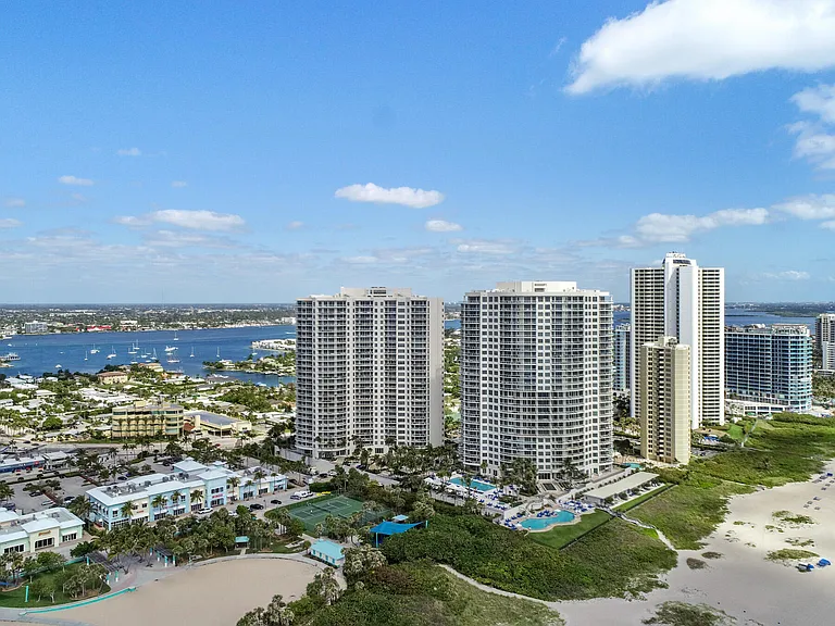 2700 N Ocean Dr #501A — Photo 42