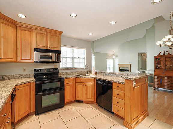 5th image of 6948 S 855 E