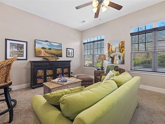 4th image of 18 N Olive Ave APT 302