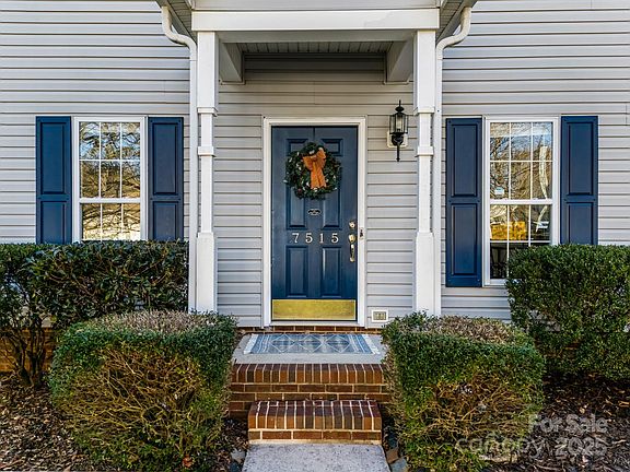 2nd image of 7515 Crestside Ln