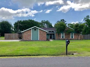 198 Live Oak St, Bridge City, TX 77611