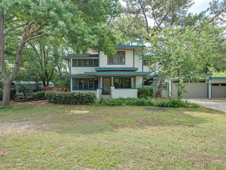 1301 Dublin St