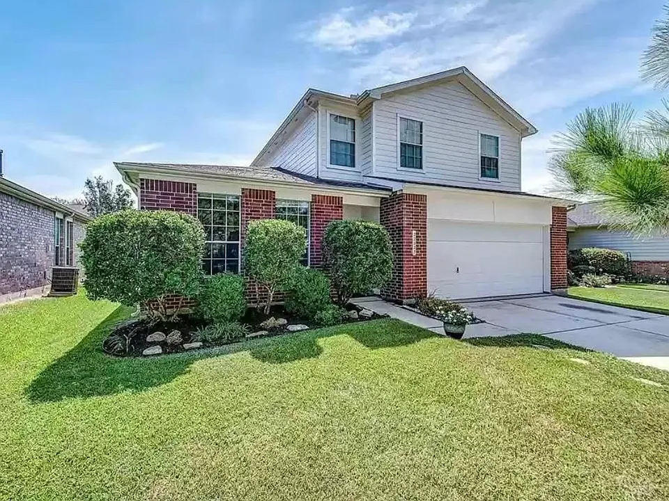 22023 Holly Branch Dr