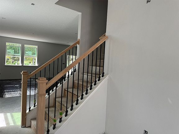 2nd image of 95983 Surrey Pl