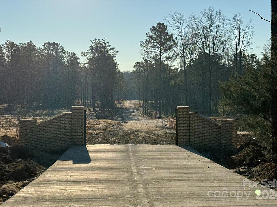 1st image of 1009 Hidden Acres Dr #2