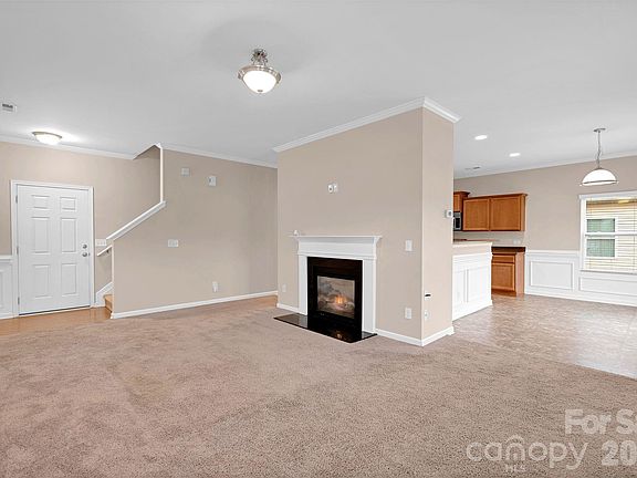 5th image of 13718 Porter Creek Rd