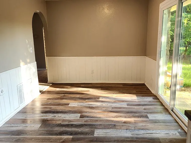621 Lloyd Ave — Photo 4