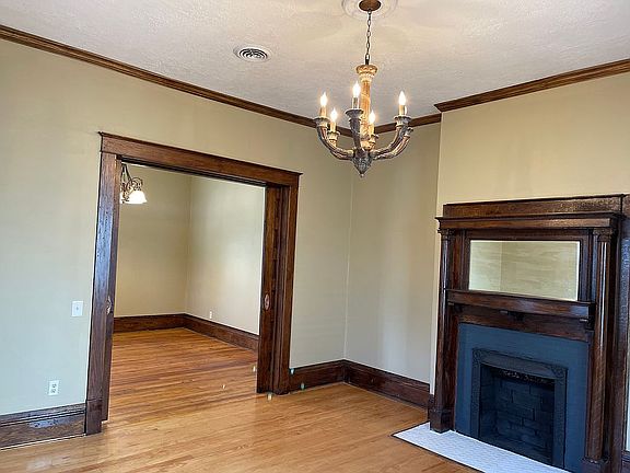 5th image of 1279 Mary St