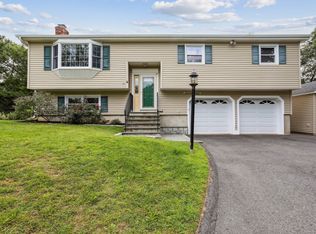 27 Glendale Dr, Danbury, CT 06811