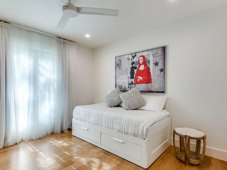 4071 Crown Shore Dr — Photo 2
