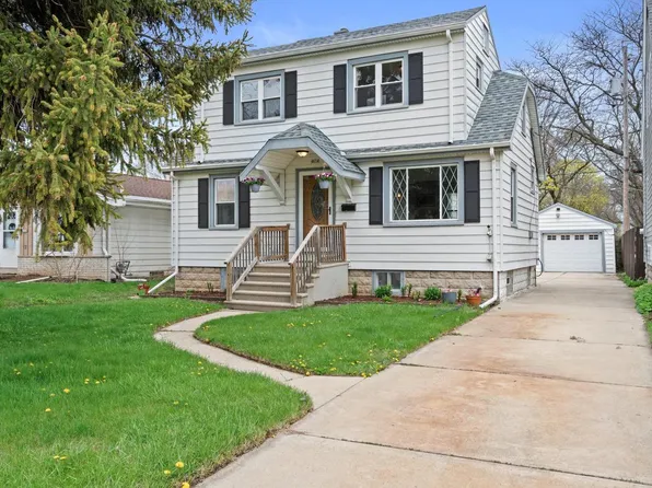 4638 North River Park BOULEVARD, Glendale, WI 53209