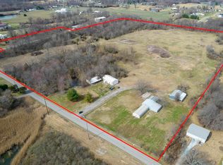 1408 W Longstreet Rd, Marion, IL 62959