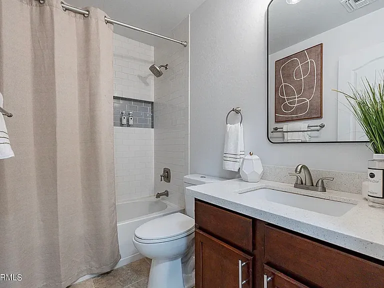 38645 N Lamar Dr — Photo 11