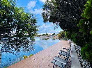 225 SW 11th Ave, Hallandale Beach, FL 33009