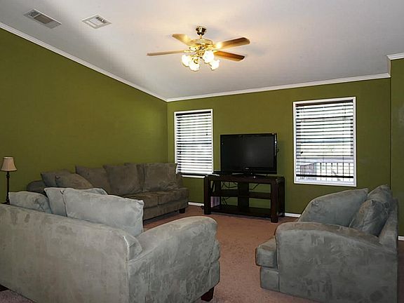 3rd image of 11780 Amber Park Dr