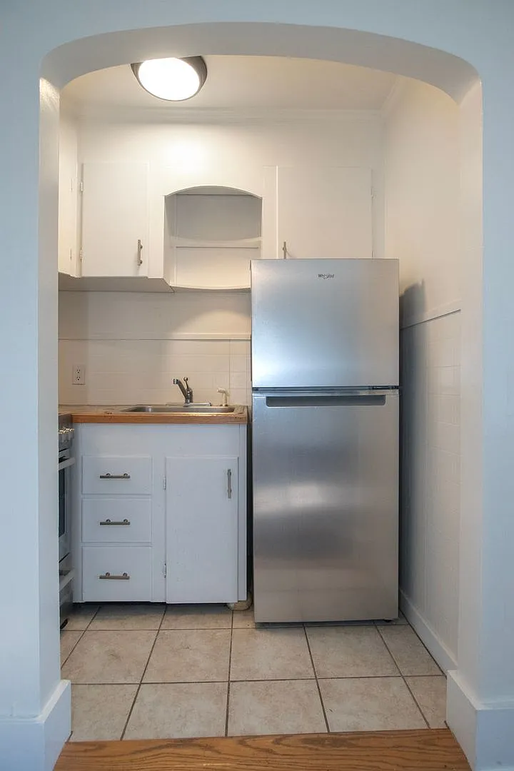 302 WASH — Photo 3