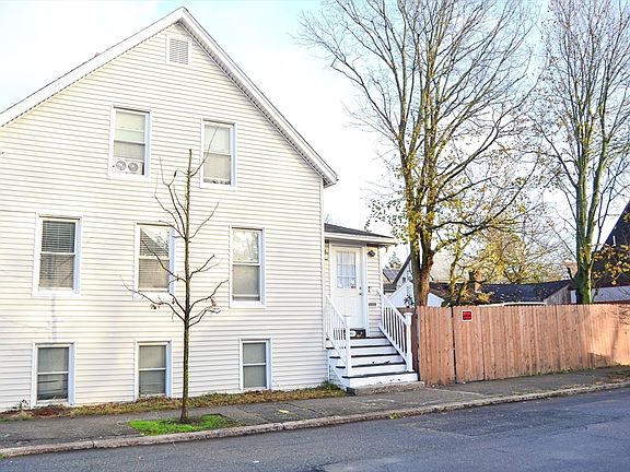 5th image of 246 Cedar St