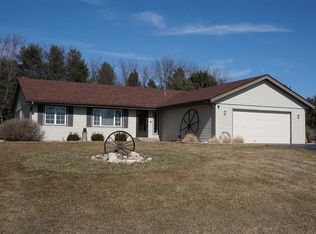 1051 Bears Paw Dr, Rockford, IL 61103