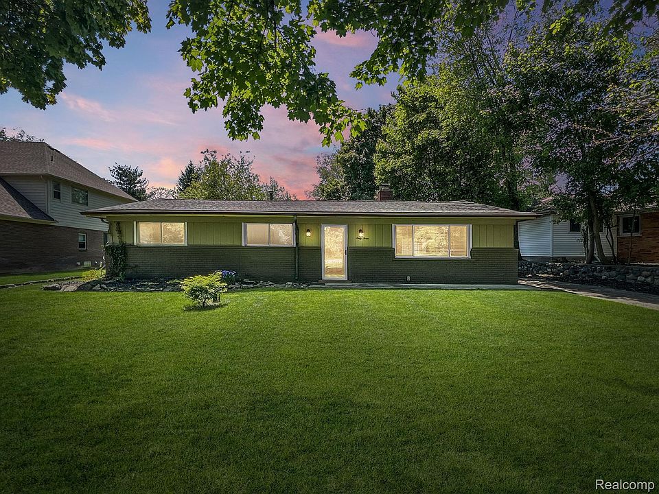 1st image of 63 Highland Dr