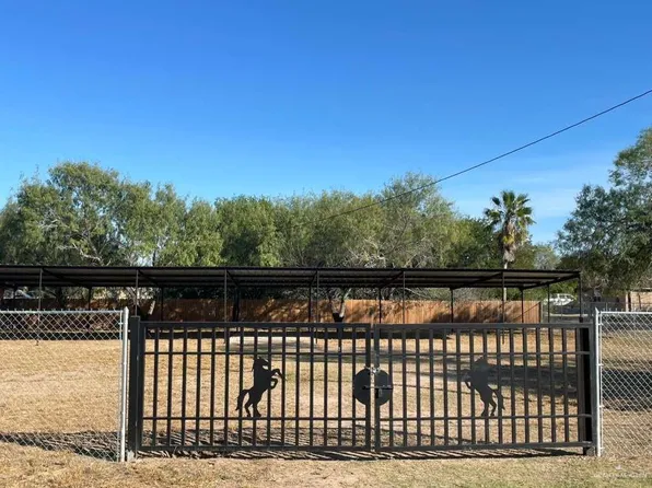 23926 Harding Ave, Hargill, TX 78549