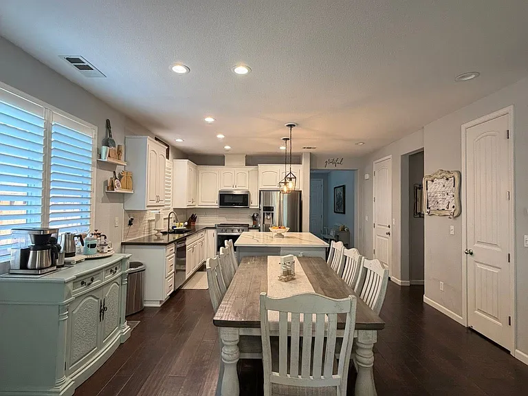 684 Brazelton Cir — Photo 4