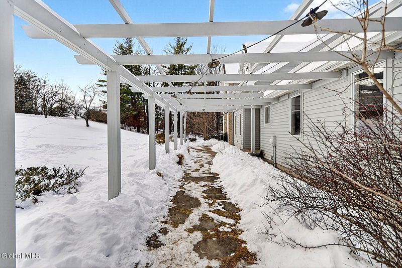 3rd image of 27 Indian Pipe Drive