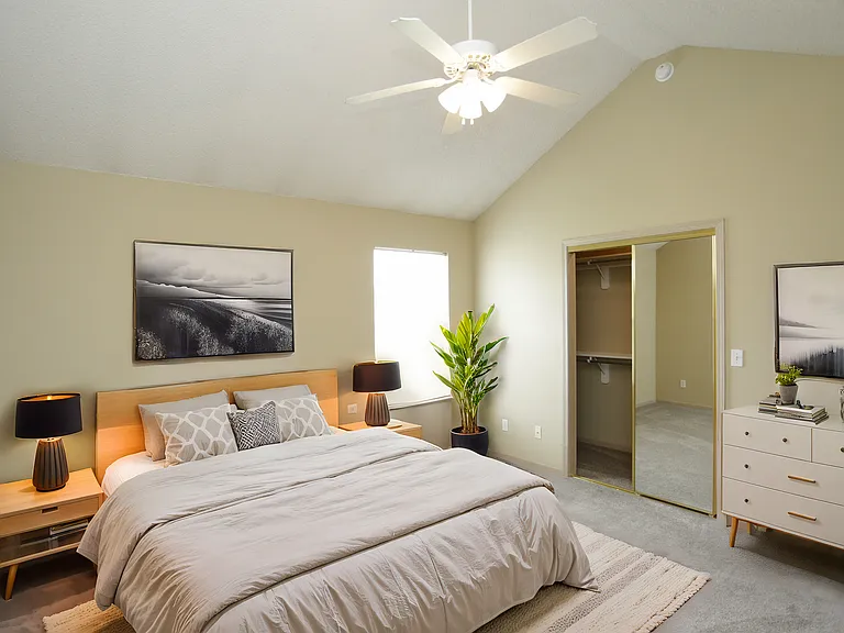 1608 Garden Ter — Photo 15