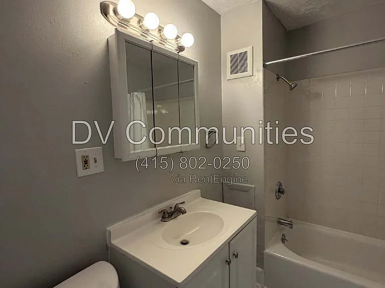3348 W 100th St — Photo 12