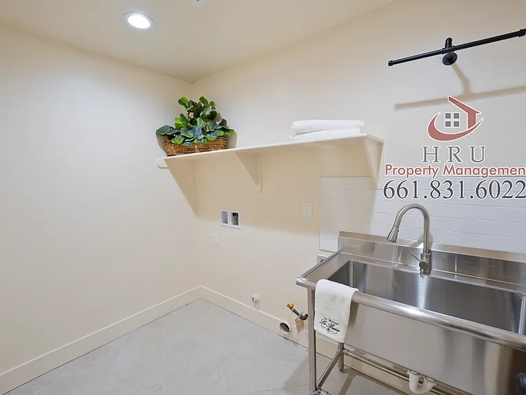 1821 Lacey St #1 — Photo 1
