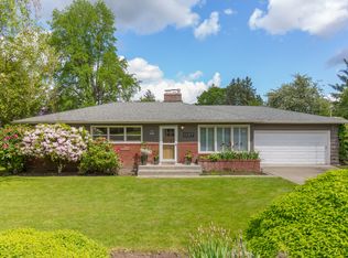 1137 Spruce St, Lake Oswego, OR