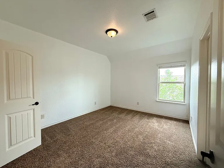 160 Stevenson Dr — Photo 46