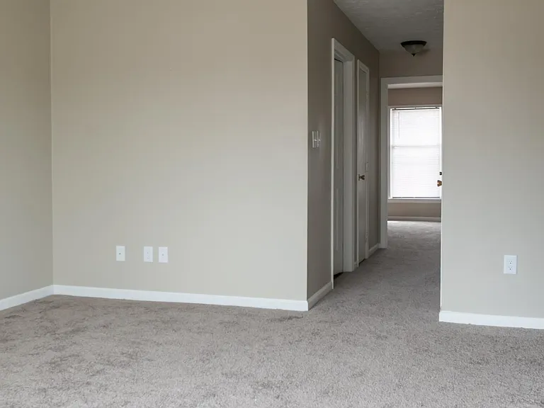 1118 Mount Rushmore Way — Photo 14