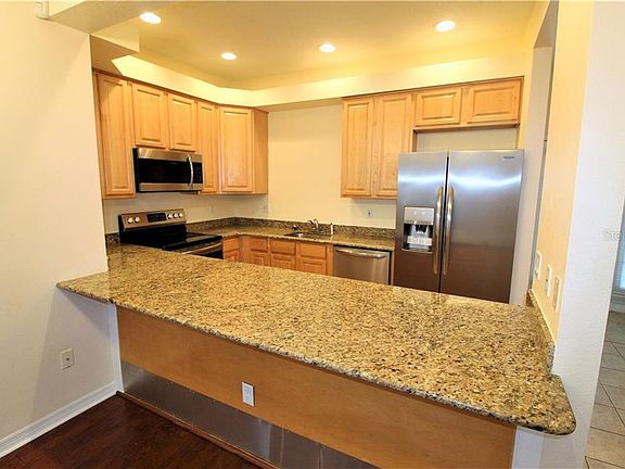 4th image of 1032 Ewing Pl
