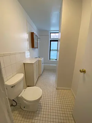 Rented by Taichi Fudosan | media 9