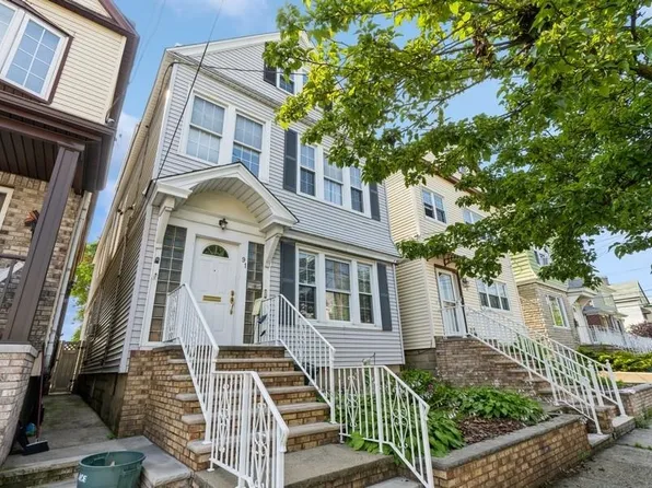 91 Newman Ave, Bayonne, NJ 07002