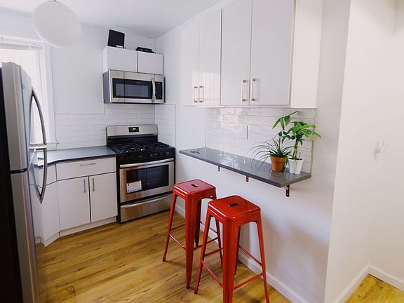5th image of 2423 Cambreleng Ave #1A-2