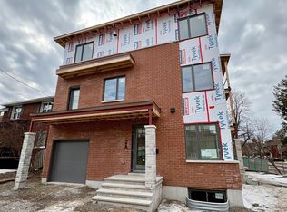 2 Iona St #A, Ottawa, ON K1Y3L6
