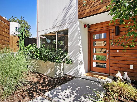 Front Door / Entrance