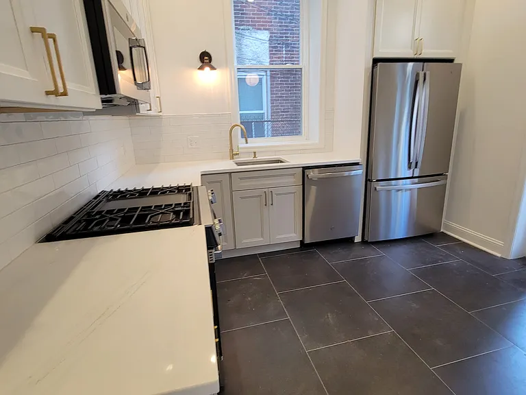 1305 Federal St #1 — Photo 9