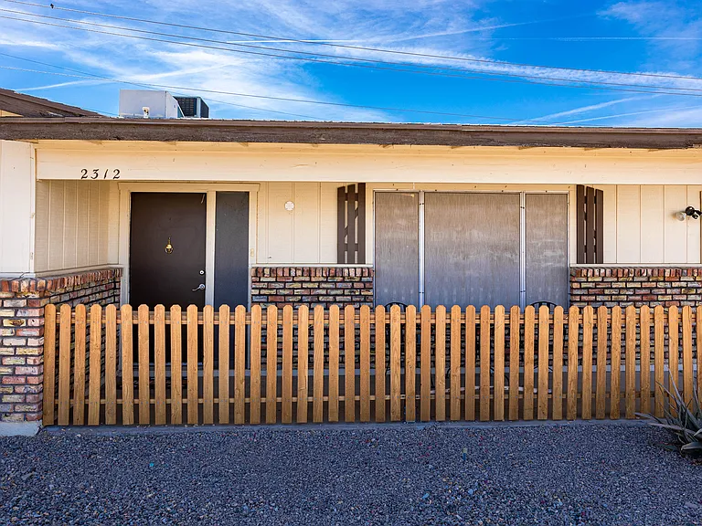 2312 Warbler Ln — Photo 30
