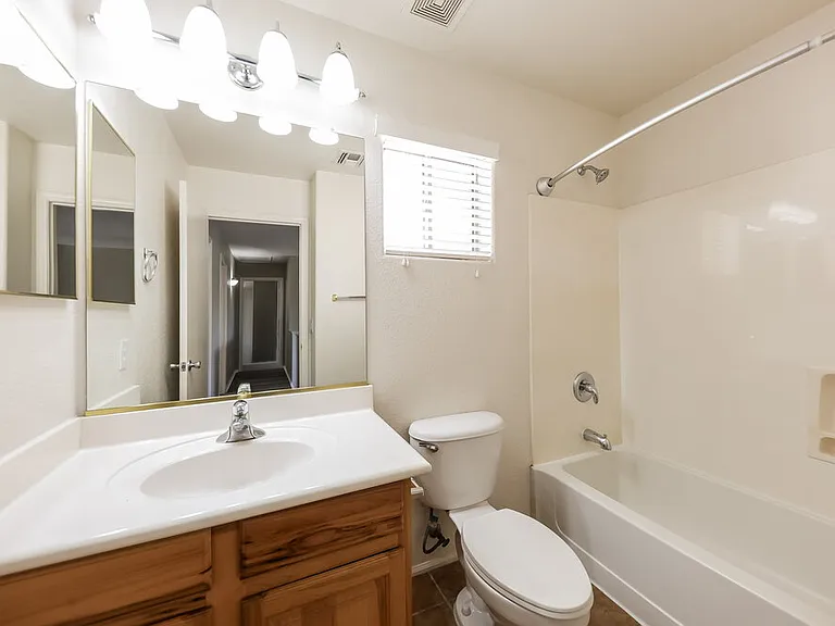 2319 W Running Deer Trl — Photo 16