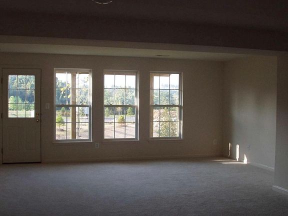 4th image of 8069 Horseshoe Cottage Cir