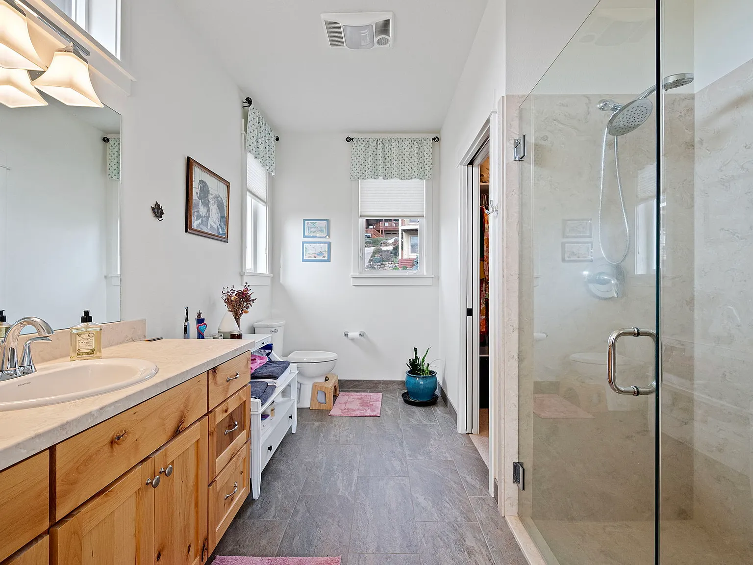 530 Sunridge Lane - 1 — Photo 4