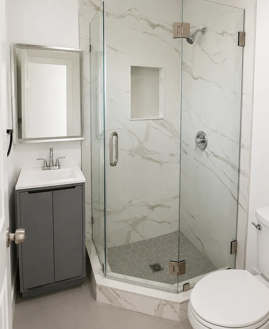 923 W Elm St — Photo 3