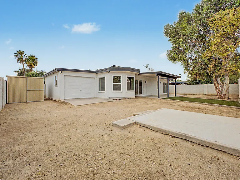 3922 E Larkspur Dr — Photo 26