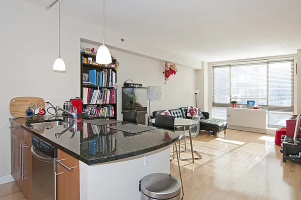 Sold by Platinum Realty Group | media 4