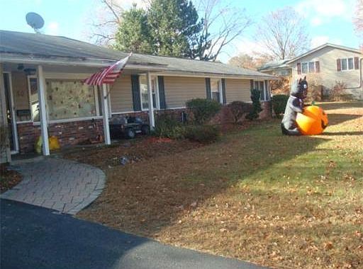 2nd image of 50 Glen Dr