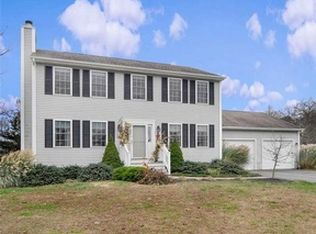 10 Evergreen Ct, South Kingstown, RI 02879